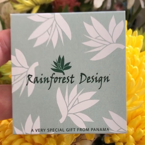 The Silver Collection - Frog on Lily pad pendent - Picture 2 of 7